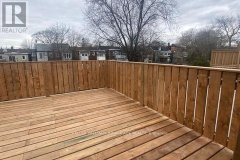 Upper - 370 Woodbine Avenue, Toronto, Ontario  M4L 3P6 - Photo 15 - E12557772