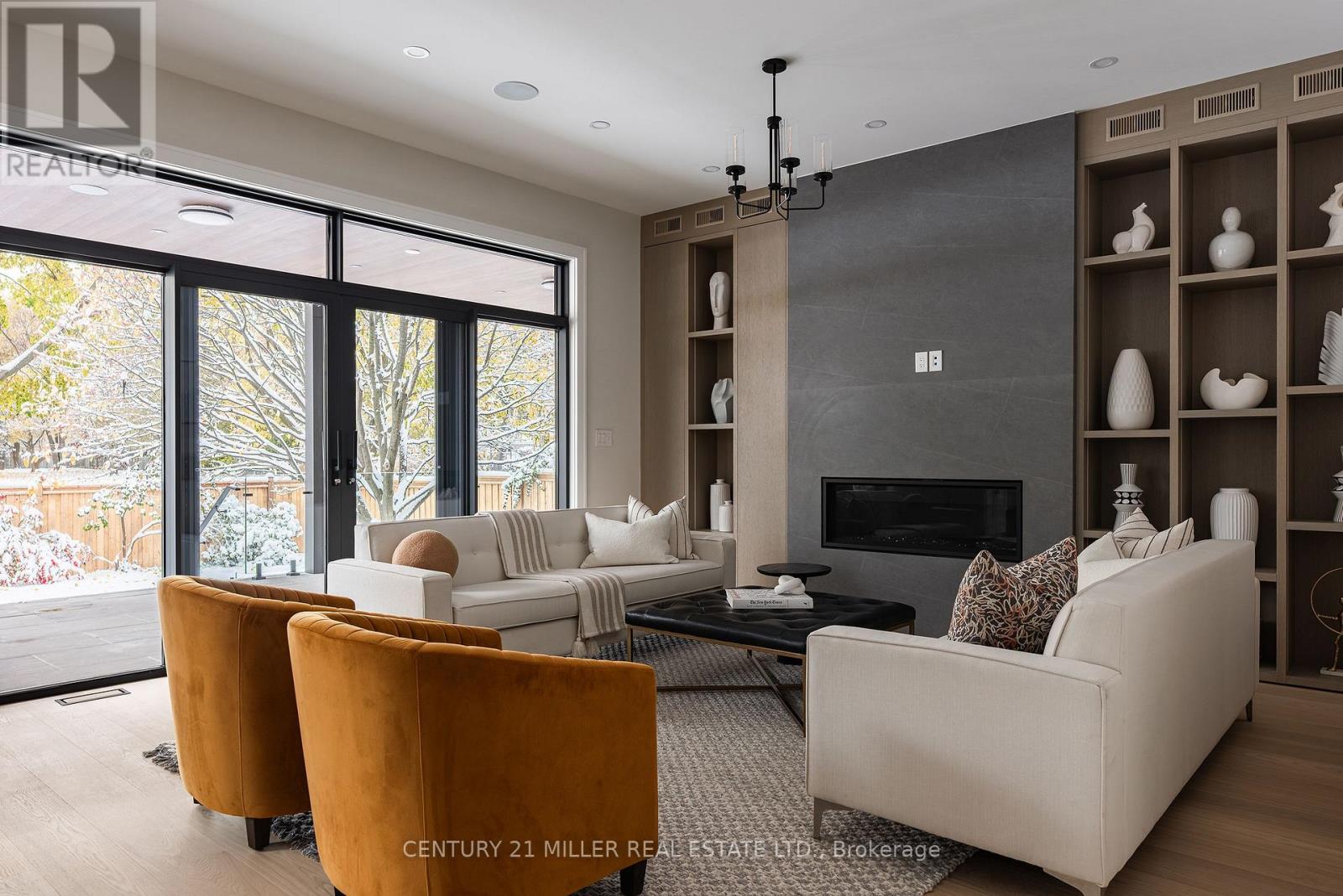 414 Belvenia Road, Burlington, Ontario L7L 2G6 - Photo 13 - W12537828