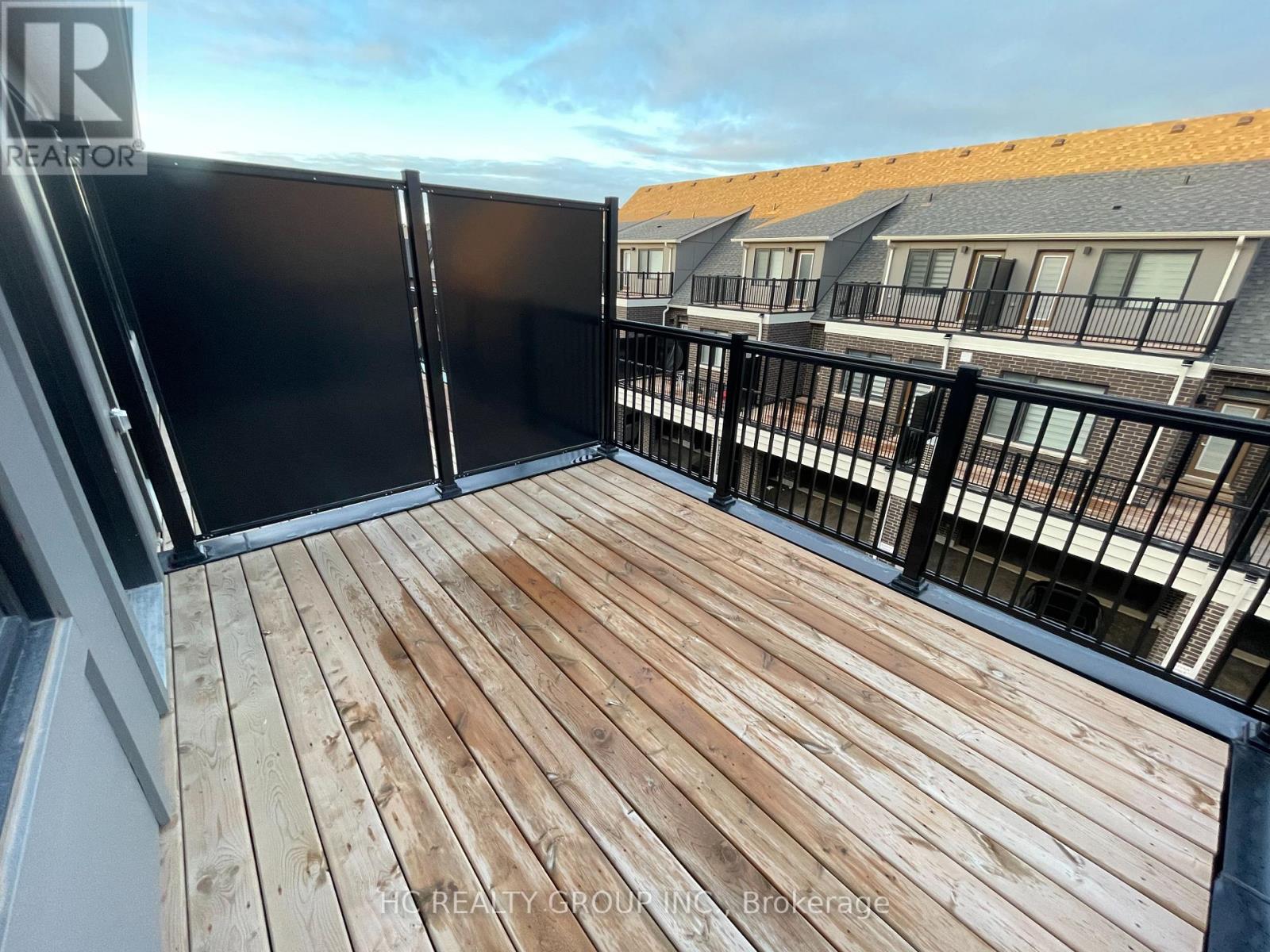 3219 Crystal Drive, Oakville, Ontario  L6M 5S8 - Photo 31 - W12552360