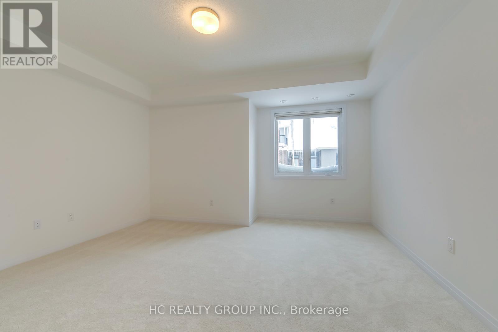 3219 Crystal Drive, Oakville, Ontario  L6M 5S8 - Photo 12 - W12552360