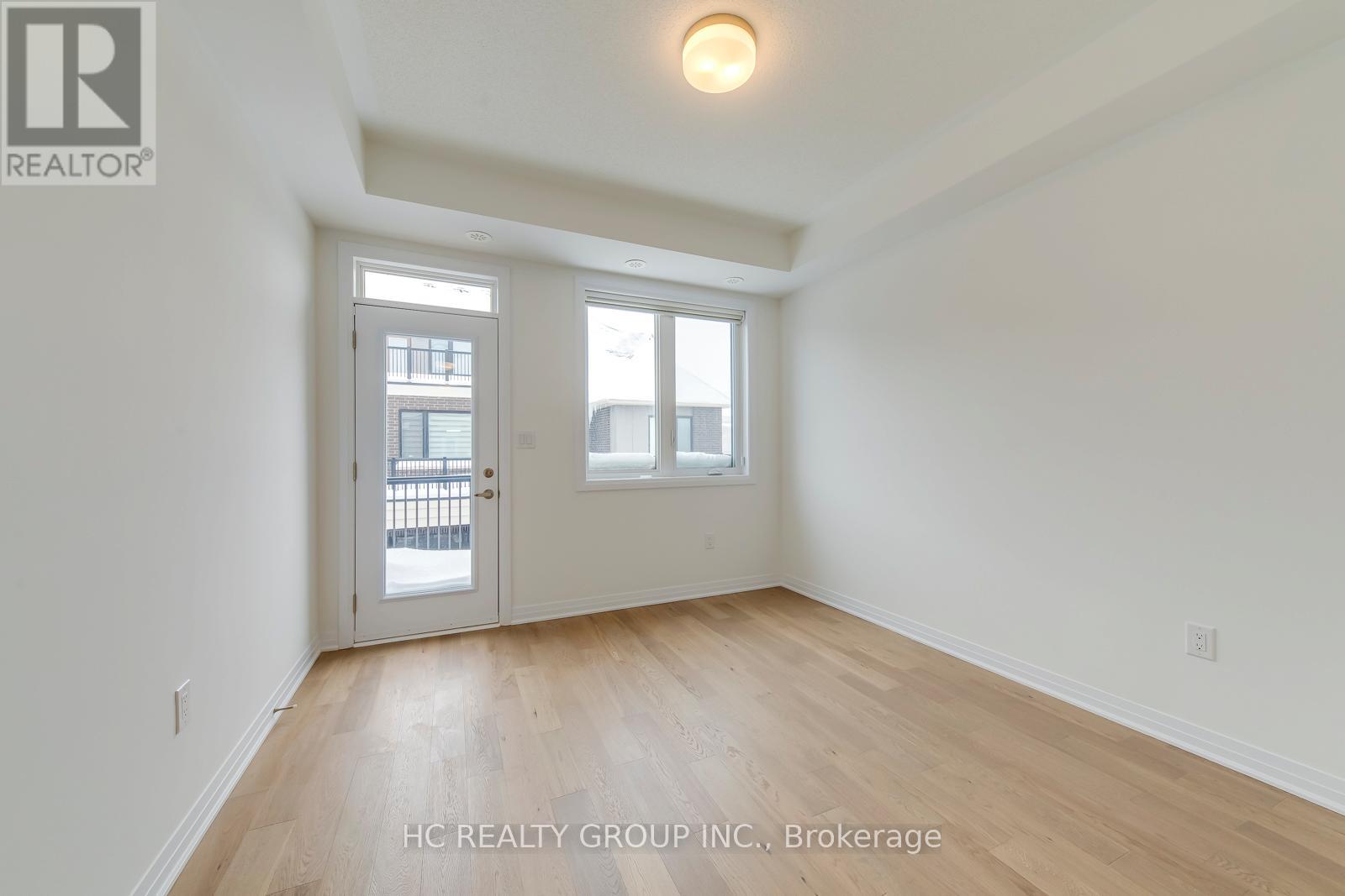 3219 Crystal Drive, Oakville, Ontario  L6M 5S8 - Photo 15 - W12552360