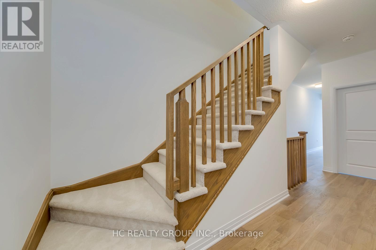 3219 Crystal Drive, Oakville, Ontario  L6M 5S8 - Photo 23 - W12552360