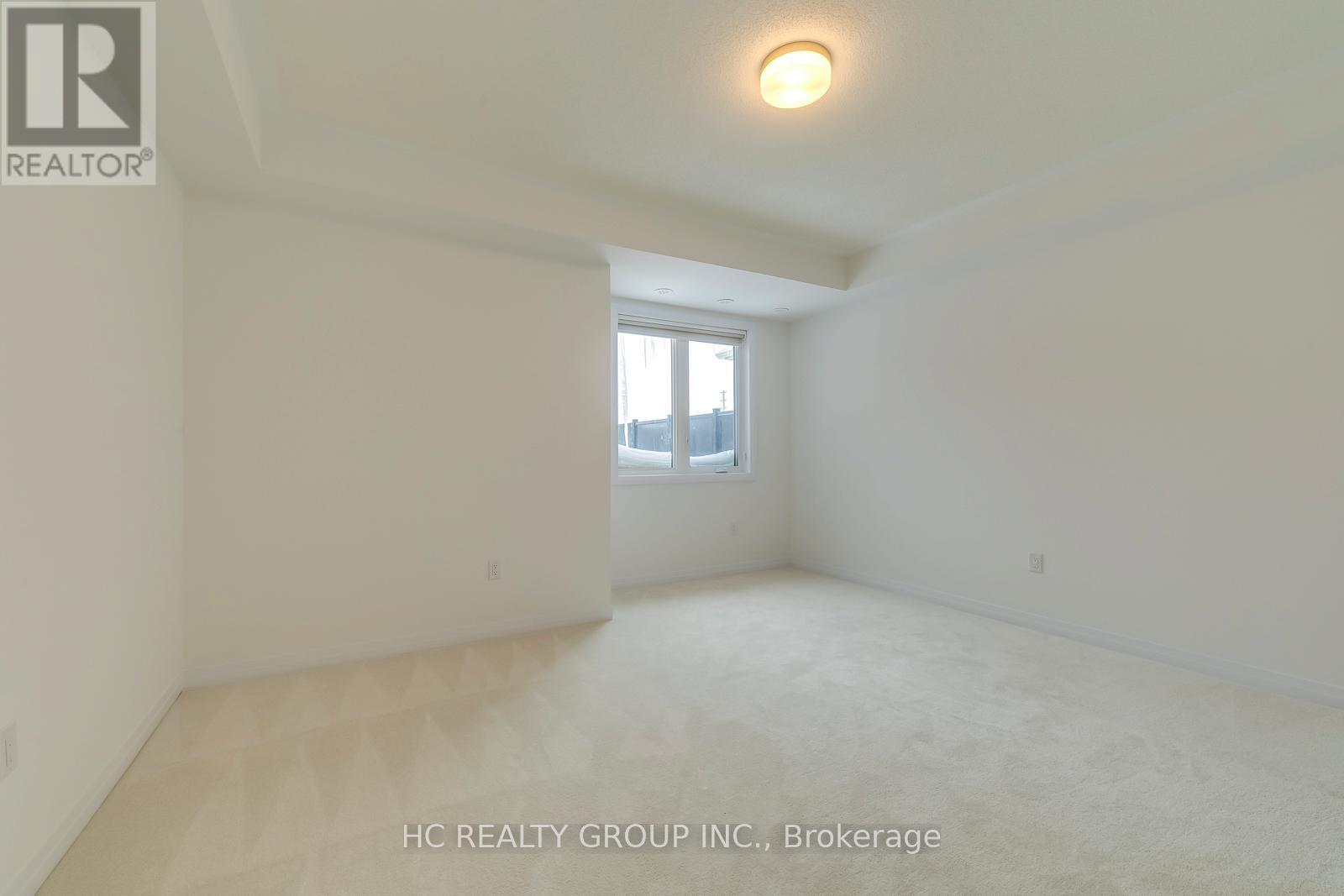 3219 Crystal Drive, Oakville, Ontario  L6M 5S8 - Photo 11 - W12552360