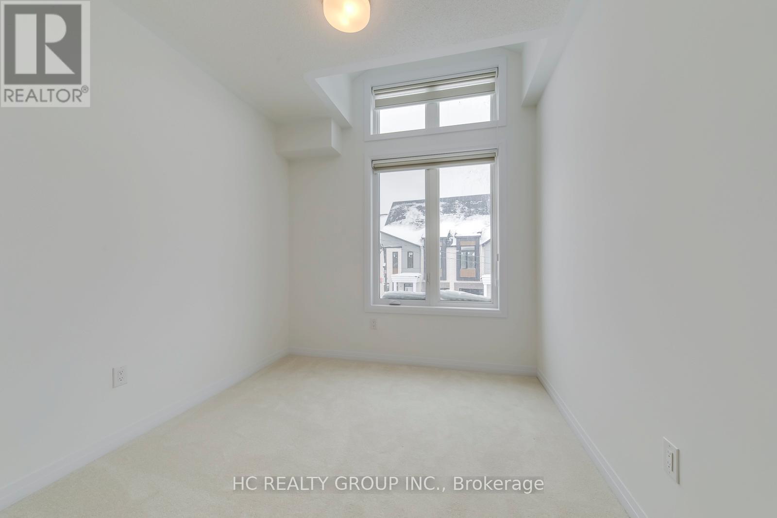 3219 Crystal Drive, Oakville, Ontario  L6M 5S8 - Photo 19 - W12552360