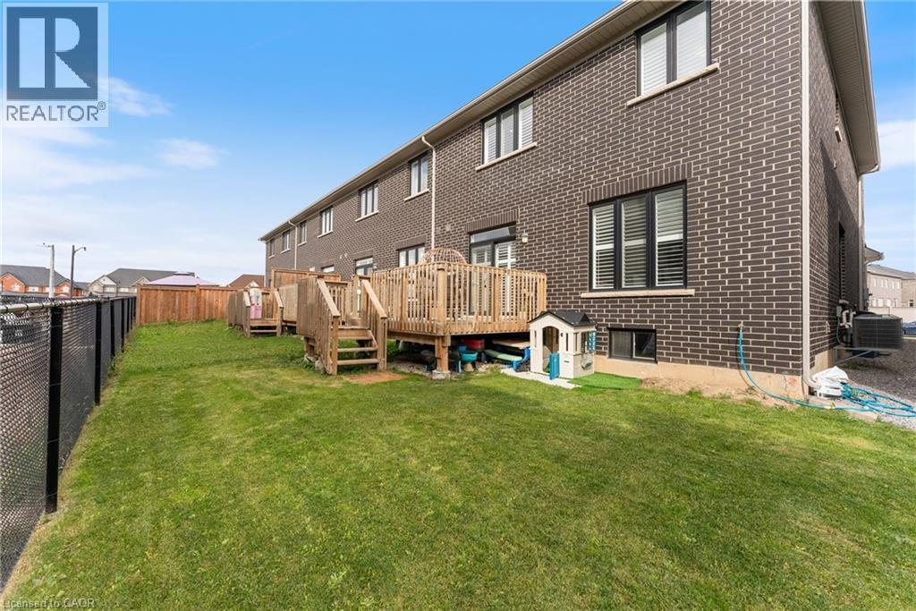 10 Granite Ridge Trail, Waterdown, Ontario  L8B 1Y4 - Photo 39 - 40784178