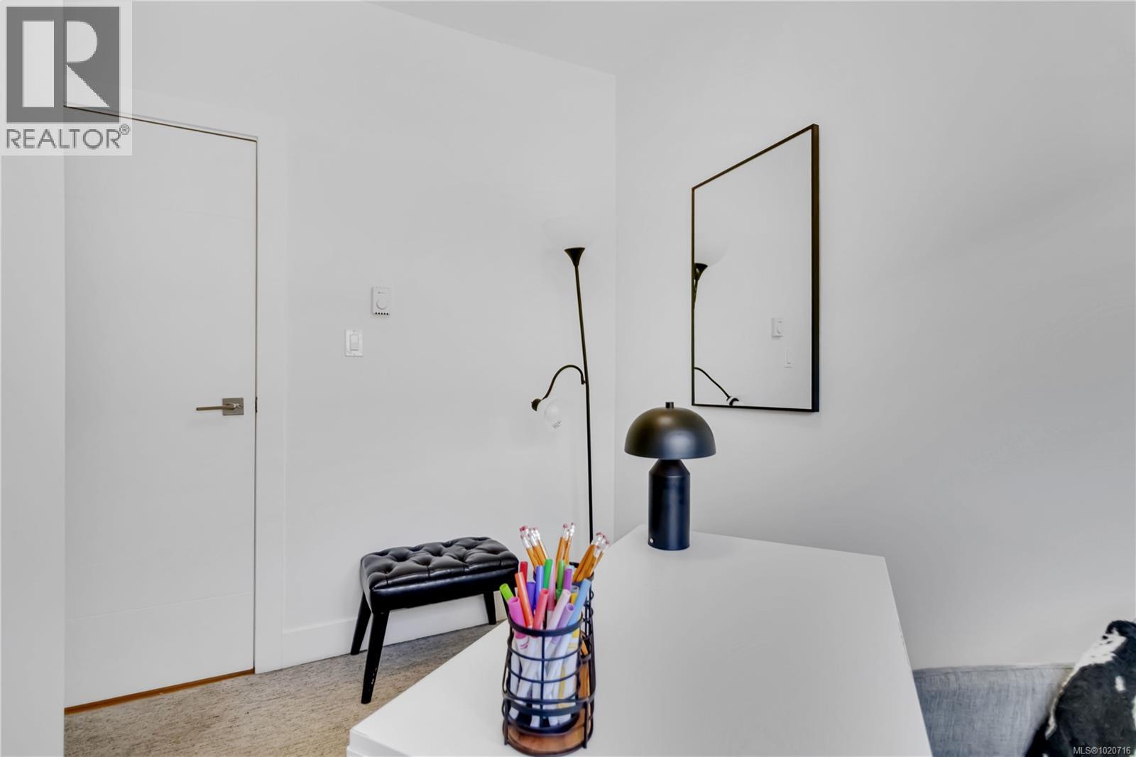 126 Rendall St, Victoria, British Columbia  V8V 2E5 - Photo 37 - 1020716