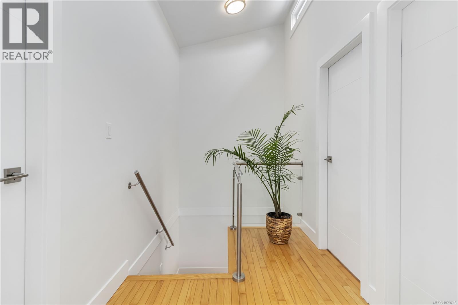 126 Rendall St, Victoria, British Columbia  V8V 2E5 - Photo 31 - 1020716