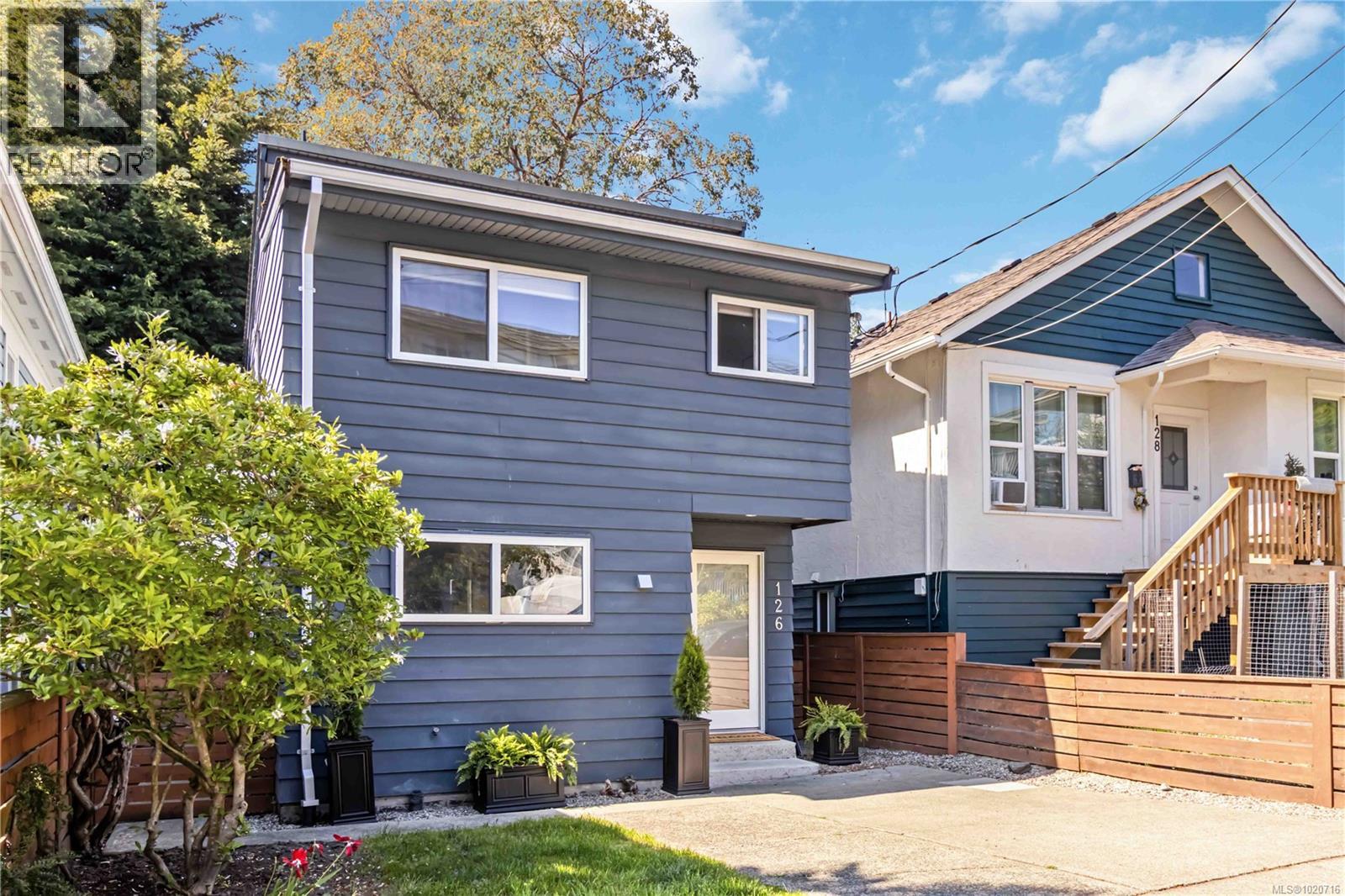 126 Rendall St, Victoria, British Columbia  V8V 2E5 - Photo 40 - 1020716