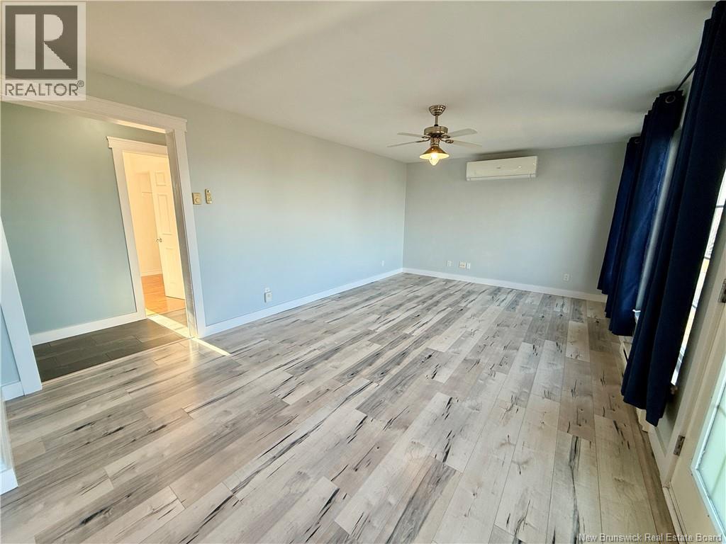 44 Bayshore Drive, Bathurst, New Brunswick  E2A 6A4 - Photo 10 - NB130335