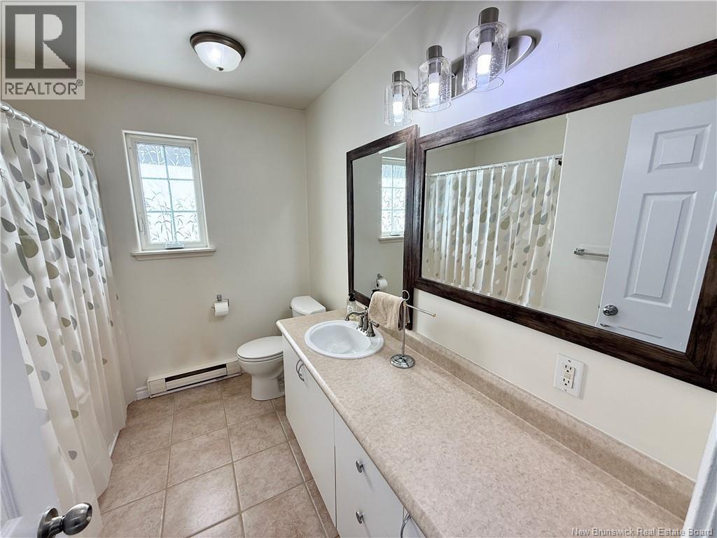 44 Bayshore Drive, Bathurst, New Brunswick  E2A 6A4 - Photo 15 - NB130335