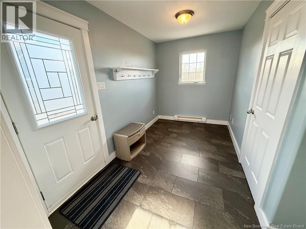 44 Bayshore Drive, Bathurst, New Brunswick  E2A 6A4 - Photo 16 - NB130335