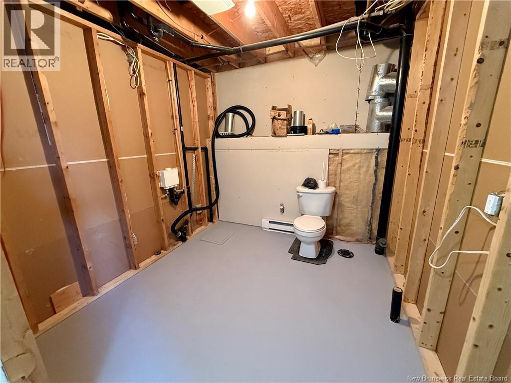 44 Bayshore Drive, Bathurst, New Brunswick  E2A 6A4 - Photo 25 - NB130335