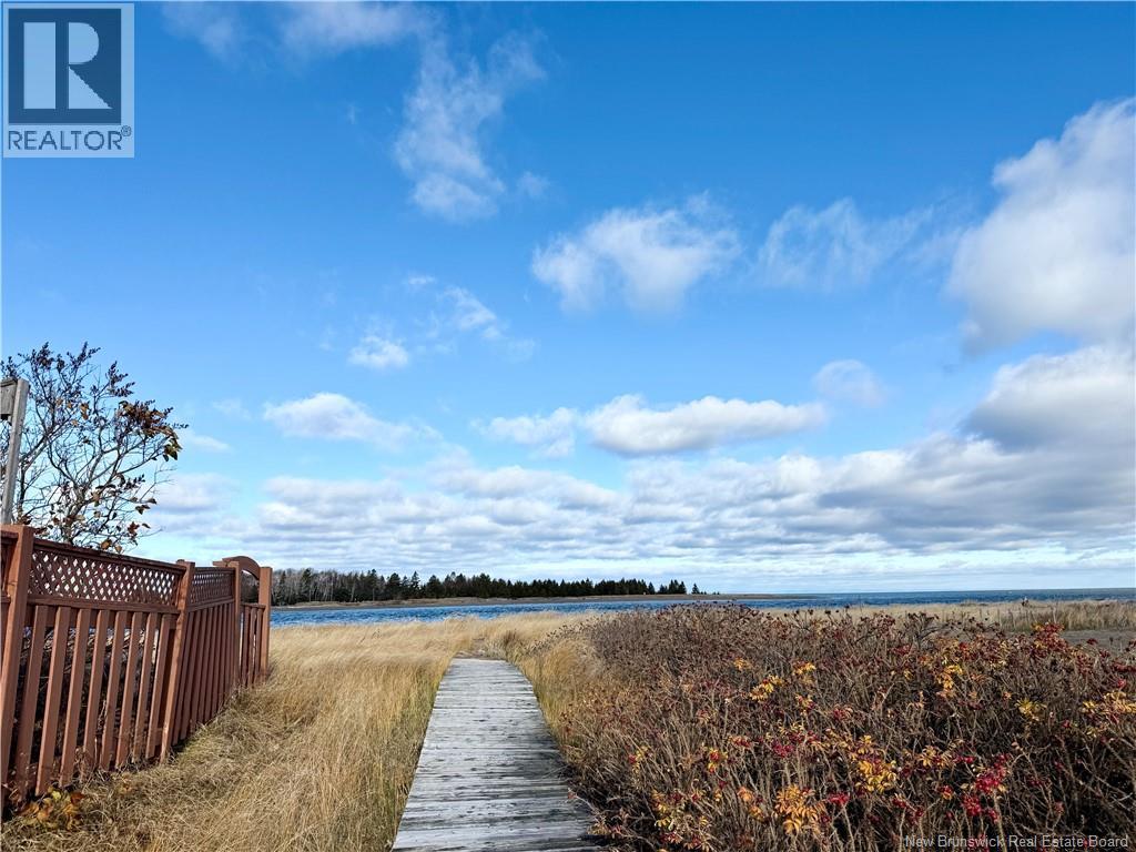 44 Bayshore Drive, Bathurst, New Brunswick  E2A 6A4 - Photo 33 - NB130335