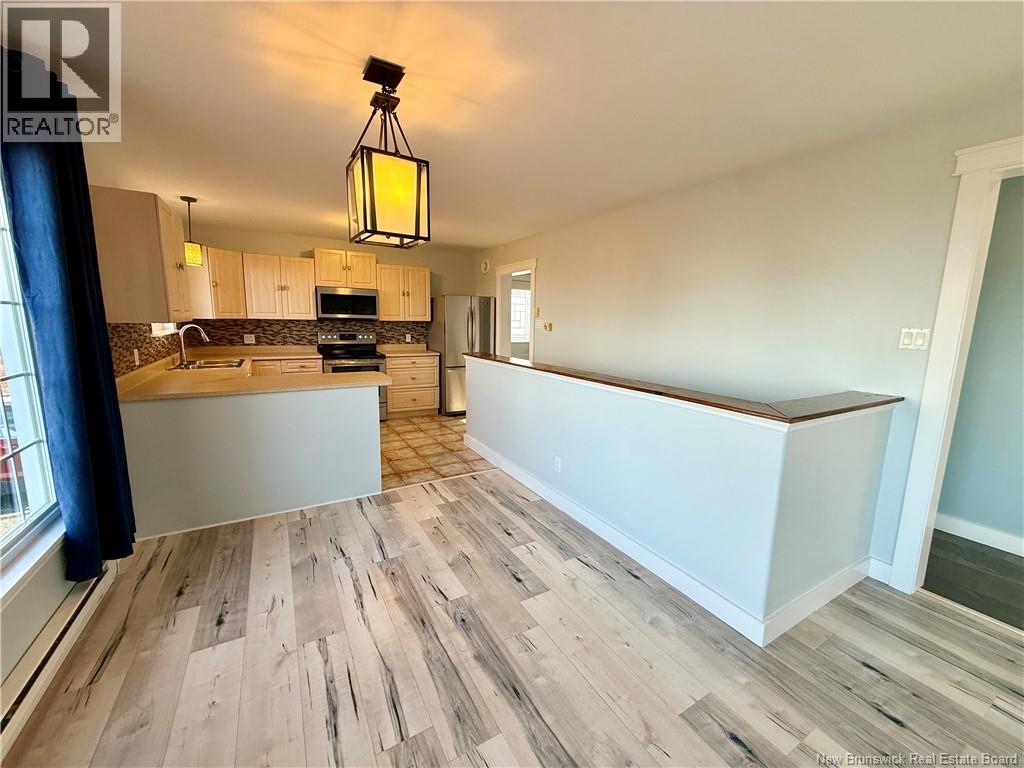 44 Bayshore Drive, Bathurst, New Brunswick  E2A 6A4 - Photo 6 - NB130335