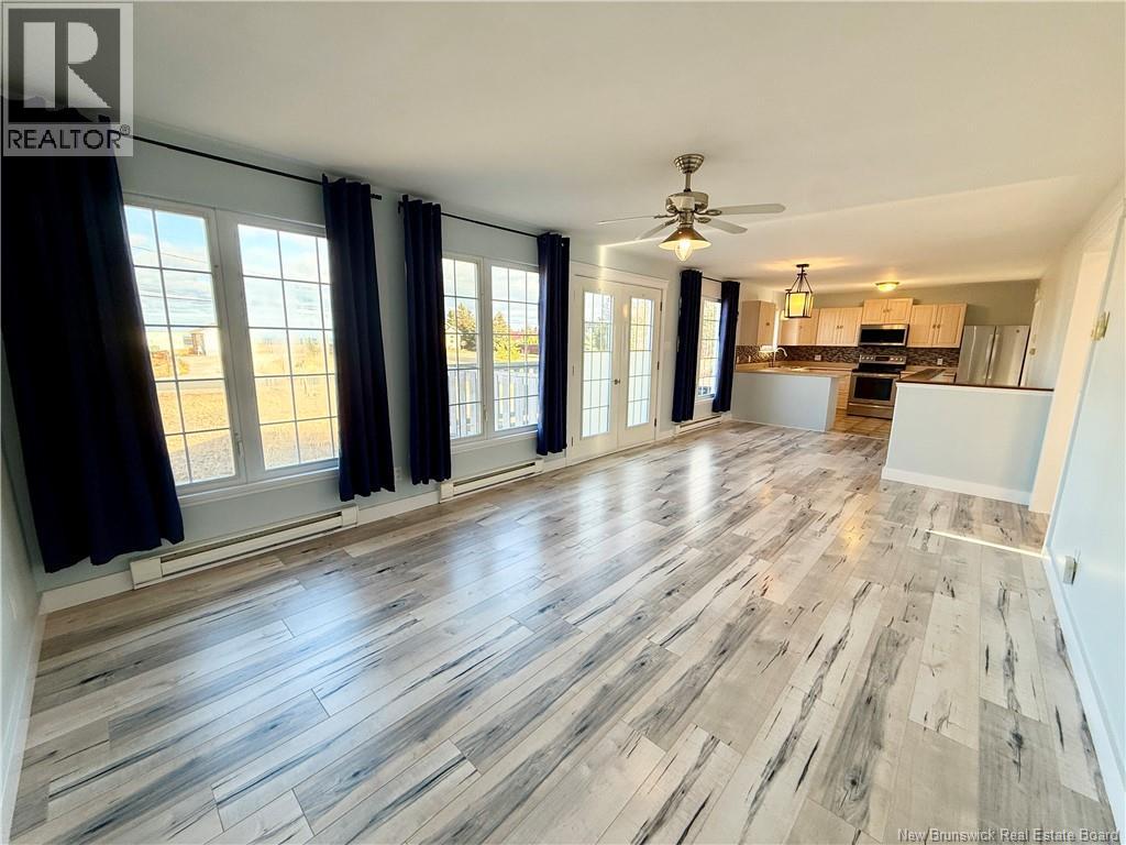 44 Bayshore Drive, Bathurst, New Brunswick  E2A 6A4 - Photo 7 - NB130335