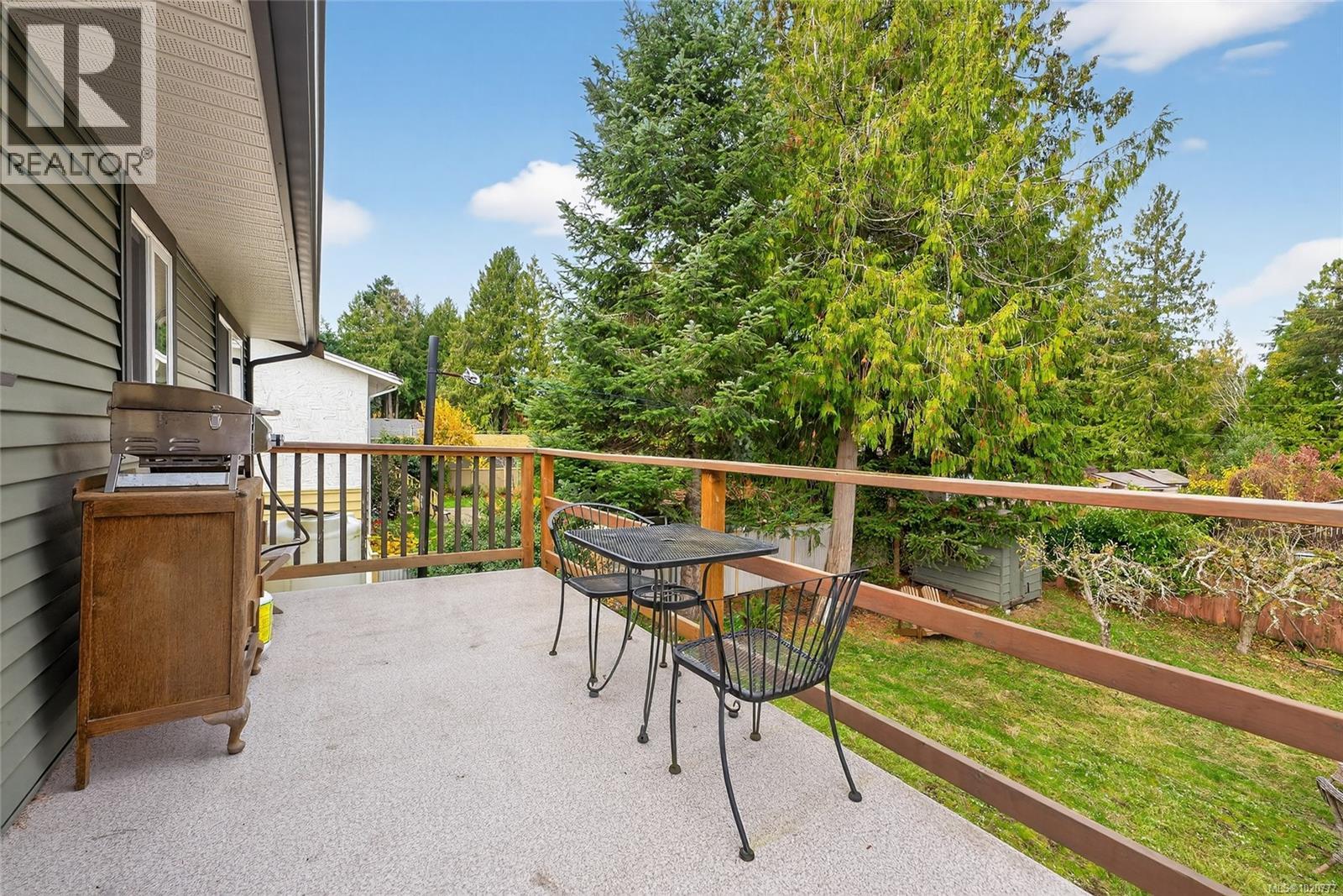 7330 Millard Dr, Lantzville, British Columbia  V0R 2H0 - Photo 15 - 1020777