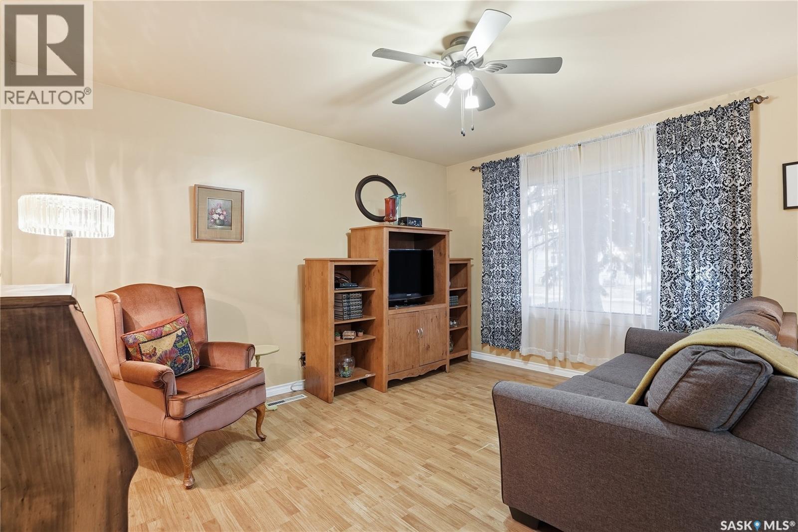 2120 St Andrews Avenue, Saskatoon, Saskatchewan  S7M 0M1 - Photo 5 - SK024329