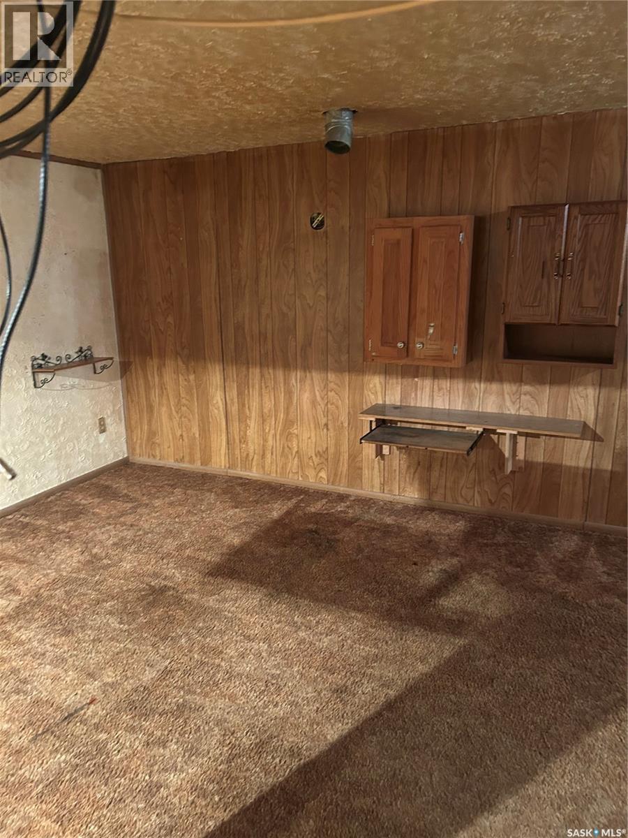 36 Andros Bay, Regina, Saskatchewan  S4R 5K6 - Photo 12 - SK024316