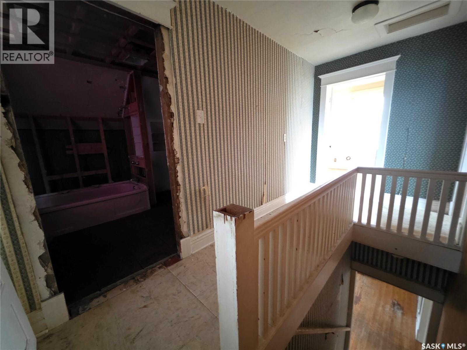 409 2nd Avenue Ne, Swift Current, Saskatchewan  S9H 2E3 - Photo 13 - SK024277