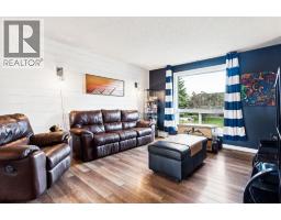 147 Falchurch Crescent NE Falconridge