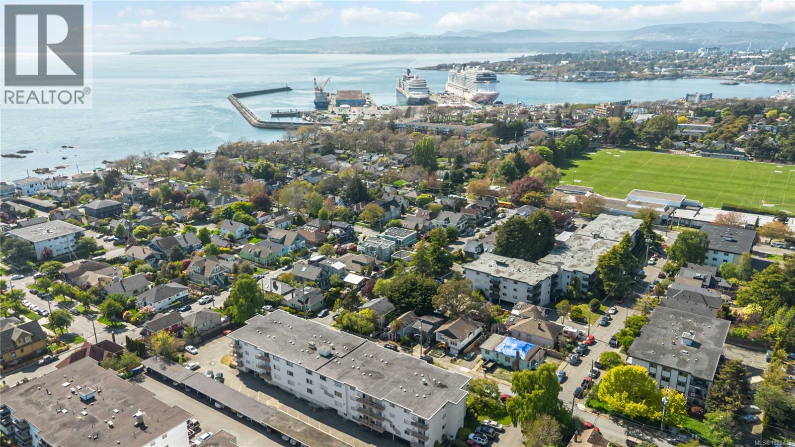 126 Rendall St, Victoria, British Columbia  V8V 2E5 - Photo 54 - 1020716