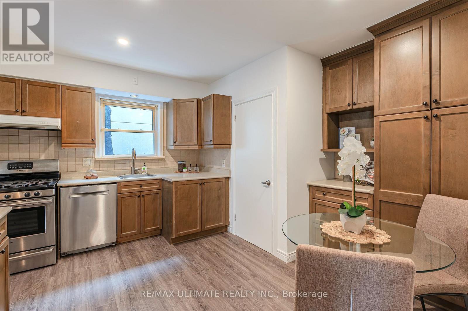 110 De Quincy Boulevard, Toronto, Ontario  M3H 1Y9 - Photo 16 - C12559012