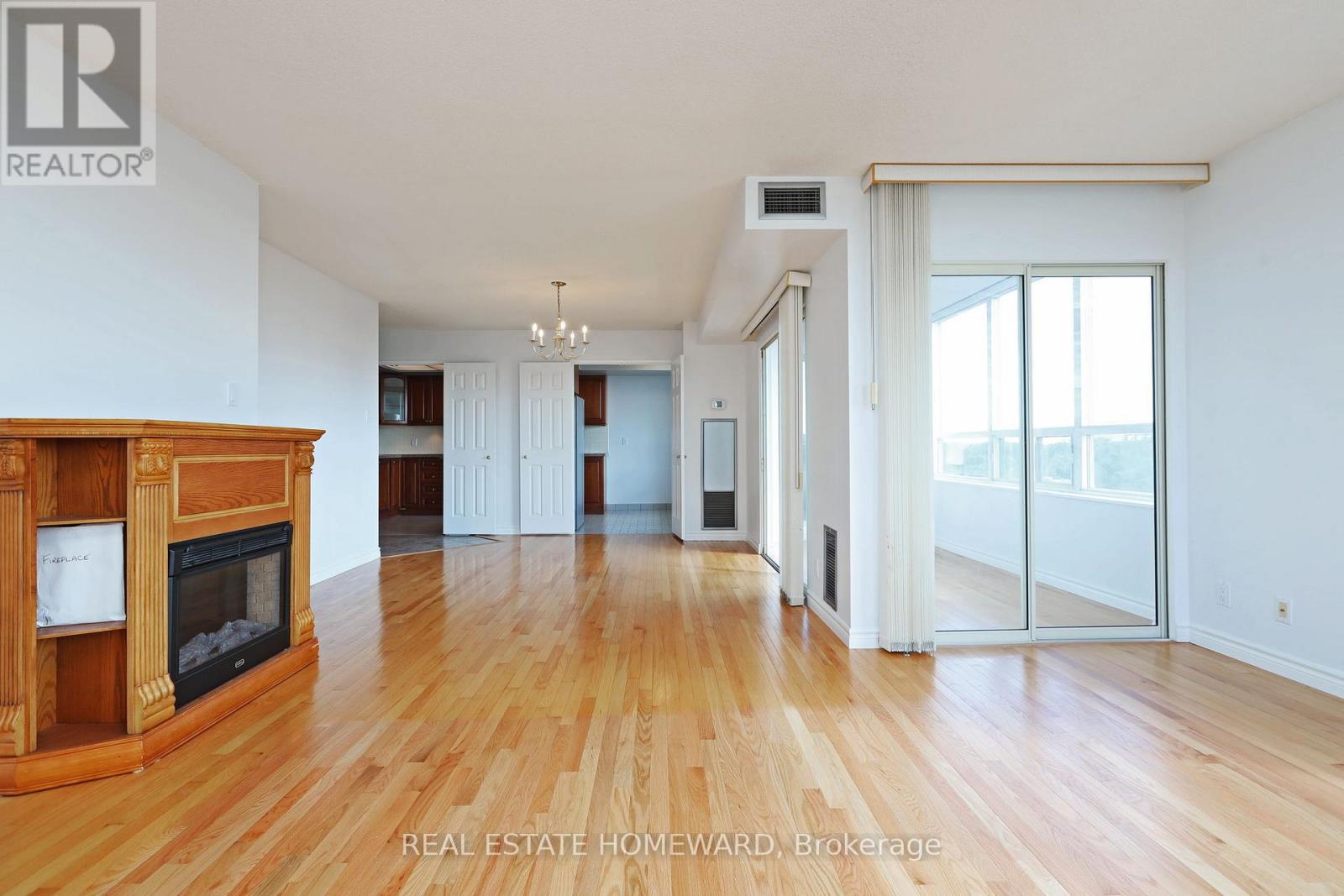 801 - 215 Wynford Drive, Toronto, Ontario  M3C 3P5 - Photo 18 - C12559038