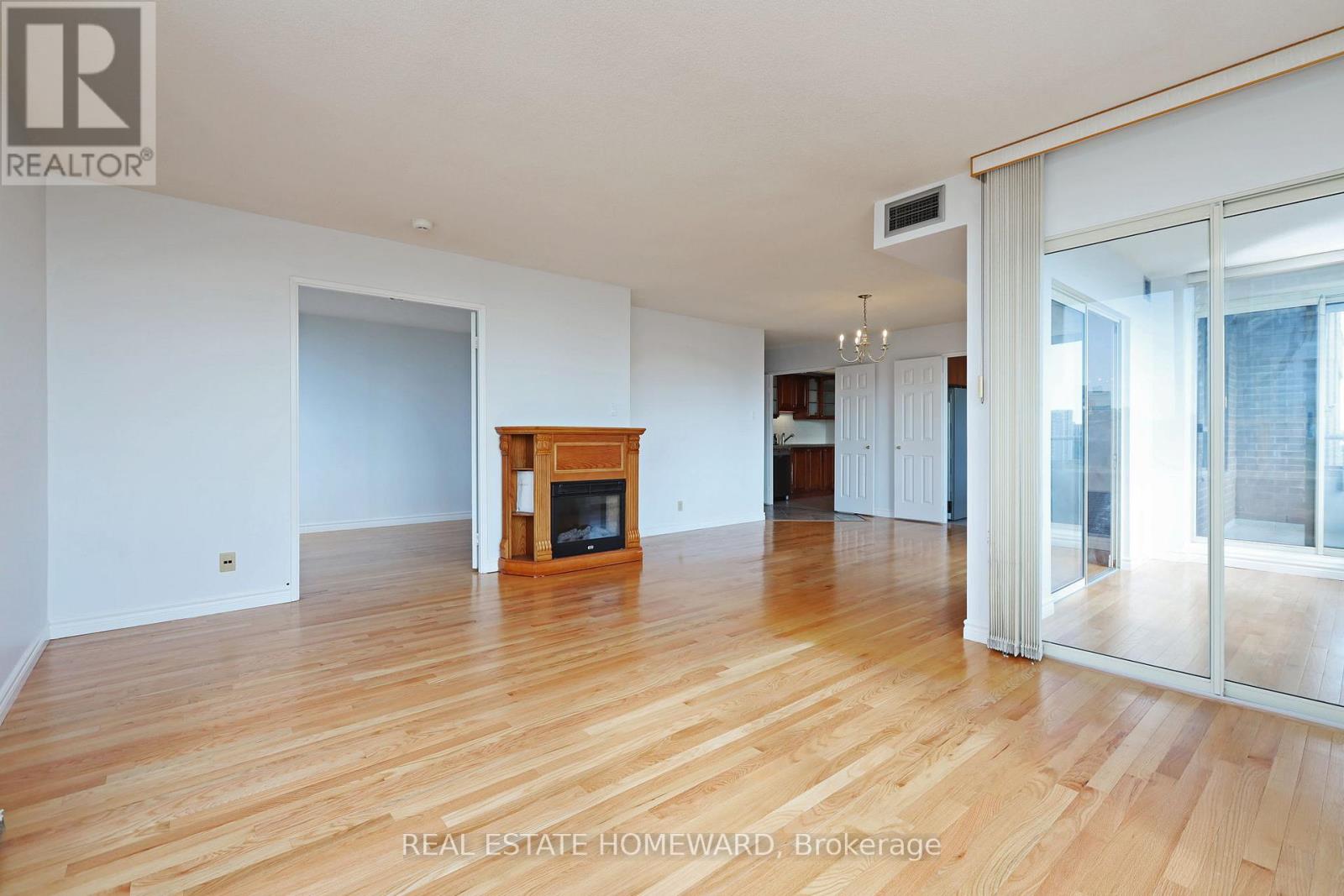 801 - 215 Wynford Drive, Toronto, Ontario  M3C 3P5 - Photo 19 - C12559038