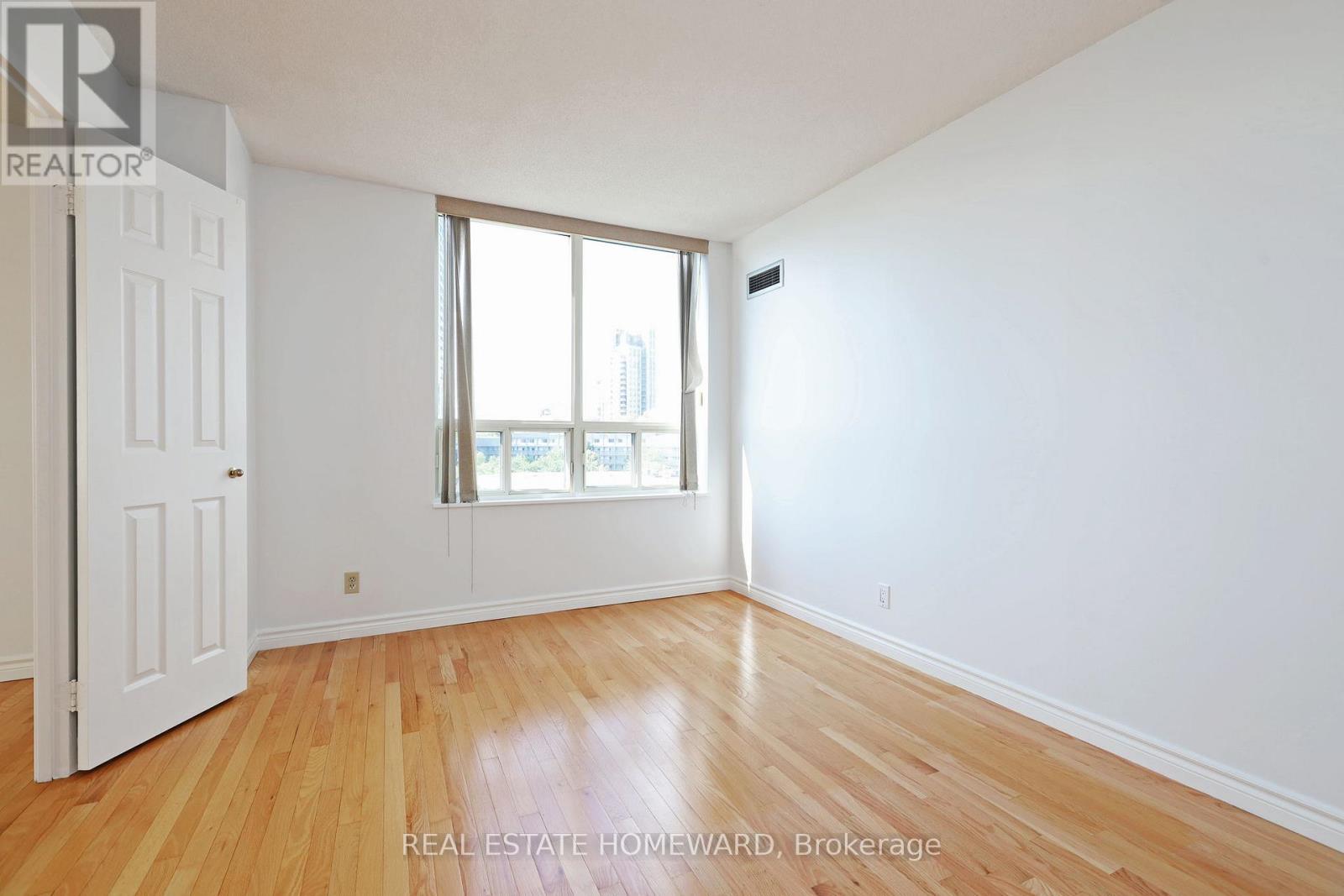 801 - 215 Wynford Drive, Toronto, Ontario  M3C 3P5 - Photo 26 - C12559038