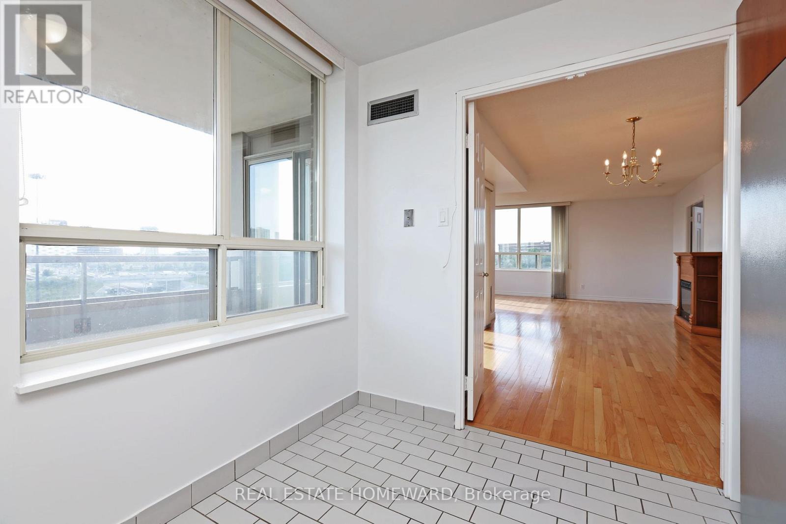 801 - 215 Wynford Drive, Toronto, Ontario  M3C 3P5 - Photo 9 - C12559038