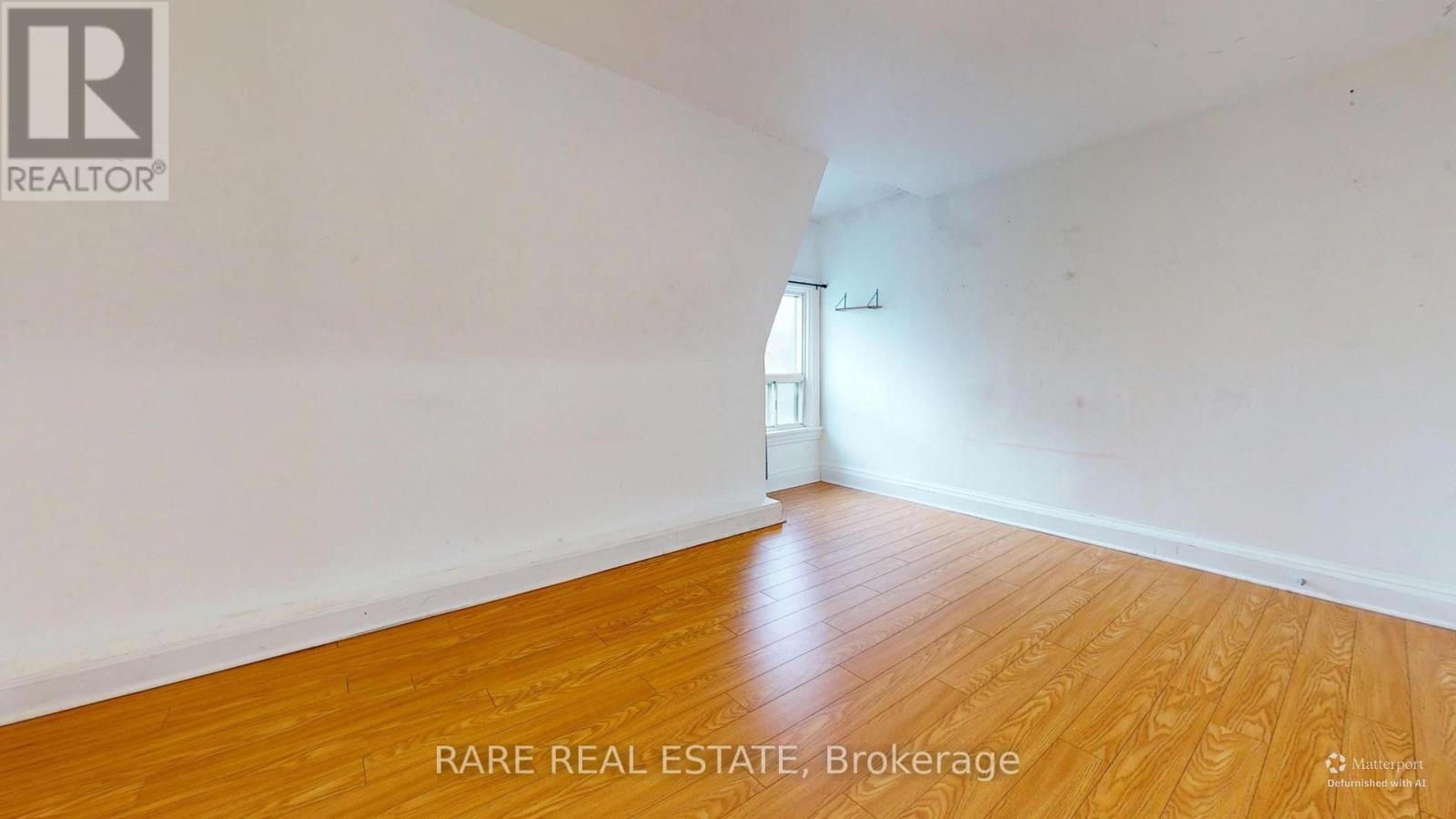 Upper - 640 Crawford Street, Toronto, Ontario  M6G 3K2 - Photo 3 - C12559050