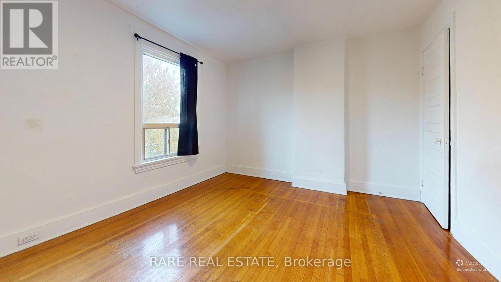 Upper - 640 Crawford Street, Toronto, Ontario  M6G 3K2 - Photo 7 - C12559050