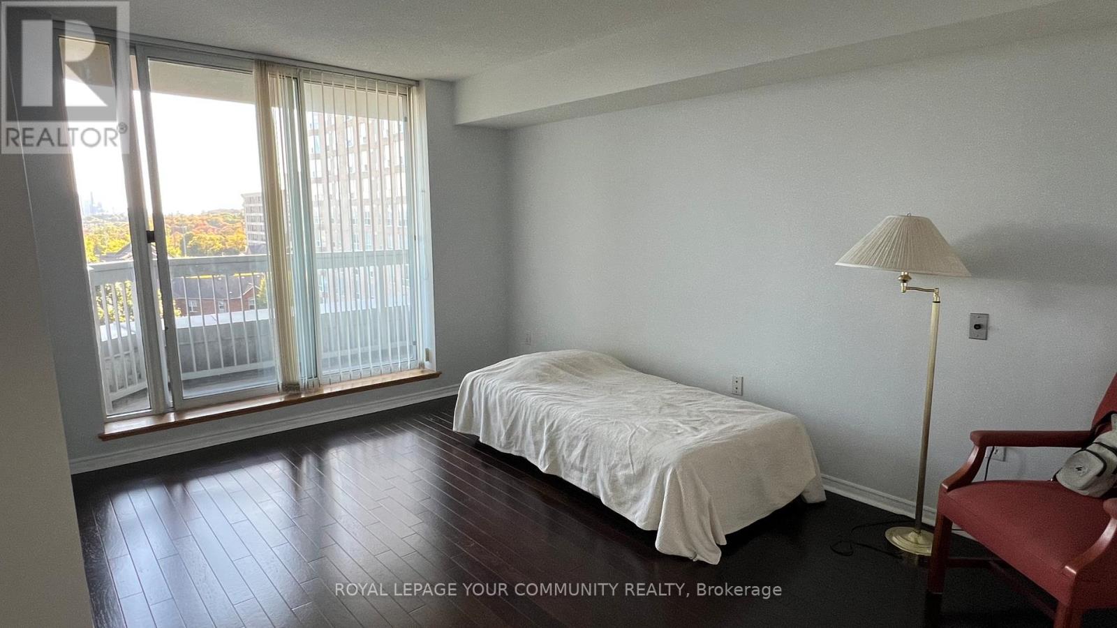 714 - 11 Thorncliffe Pk Drive, Toronto, Ontario  M4H 1P3 - Photo 17 - C12559088