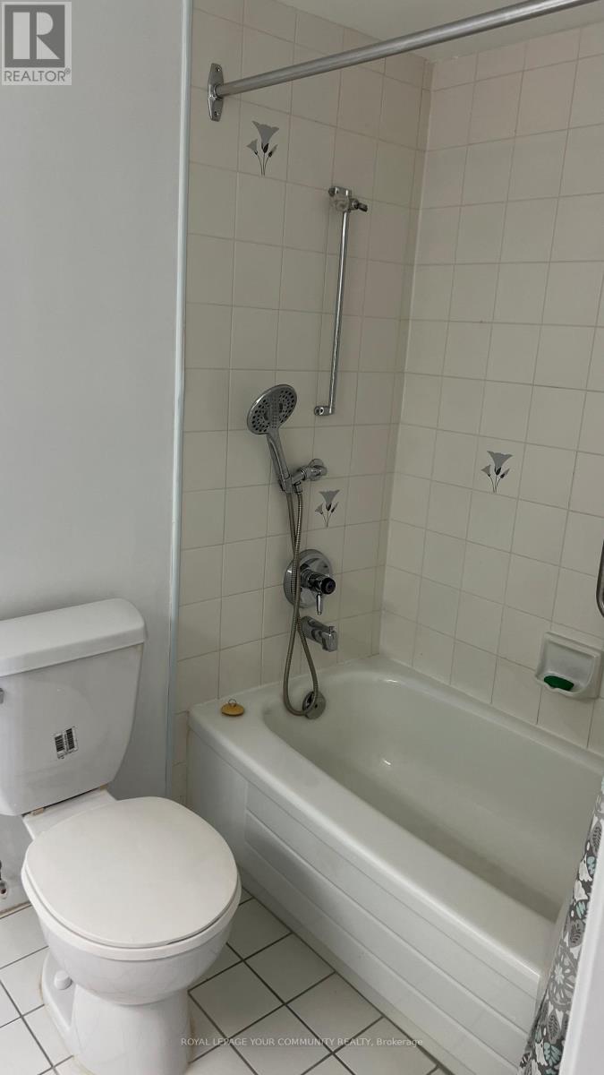 714 - 11 Thorncliffe Pk Drive, Toronto, Ontario  M4H 1P3 - Photo 21 - C12559088