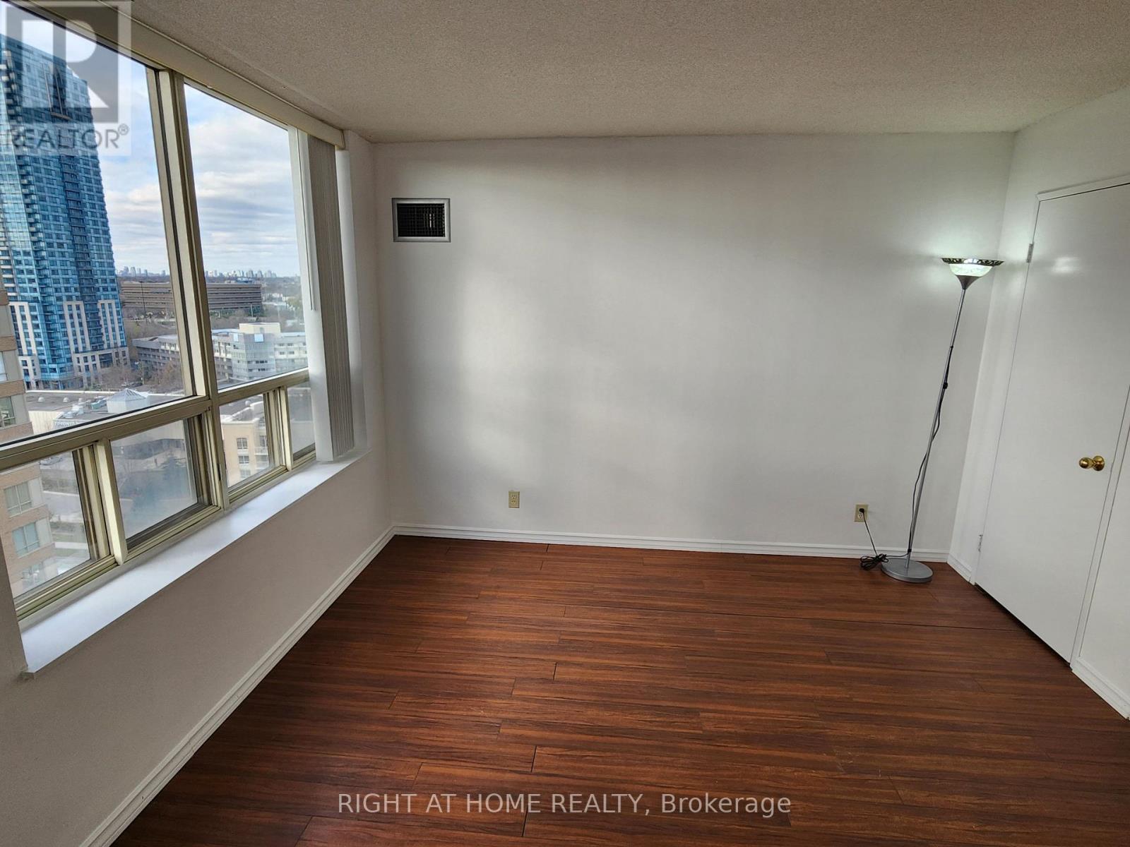 2002 - 195 Wynford Drive, Toronto, Ontario  M3C 3P3 - Photo 10 - C12559090