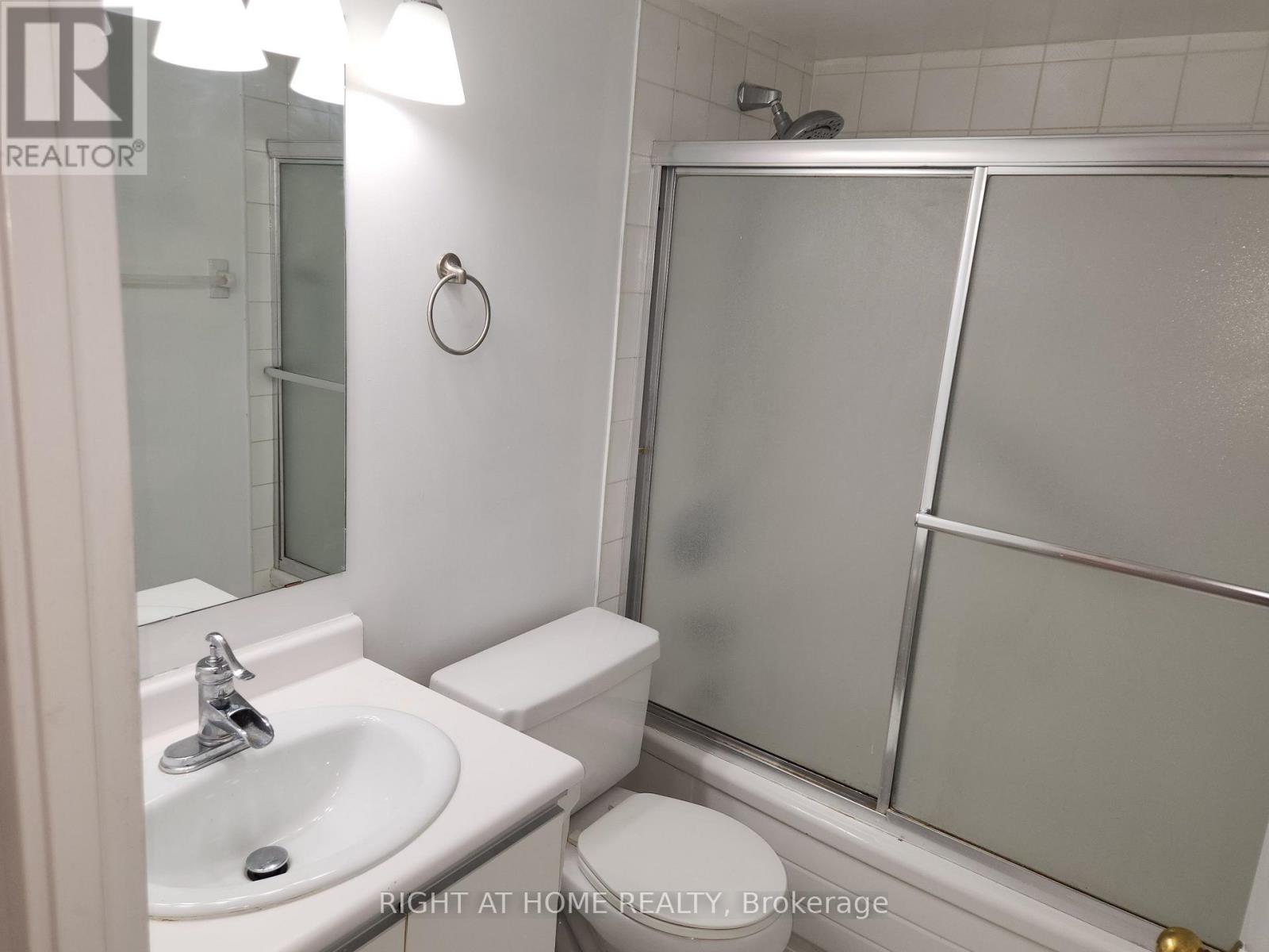 2002 - 195 Wynford Drive, Toronto, Ontario  M3C 3P3 - Photo 12 - C12559090