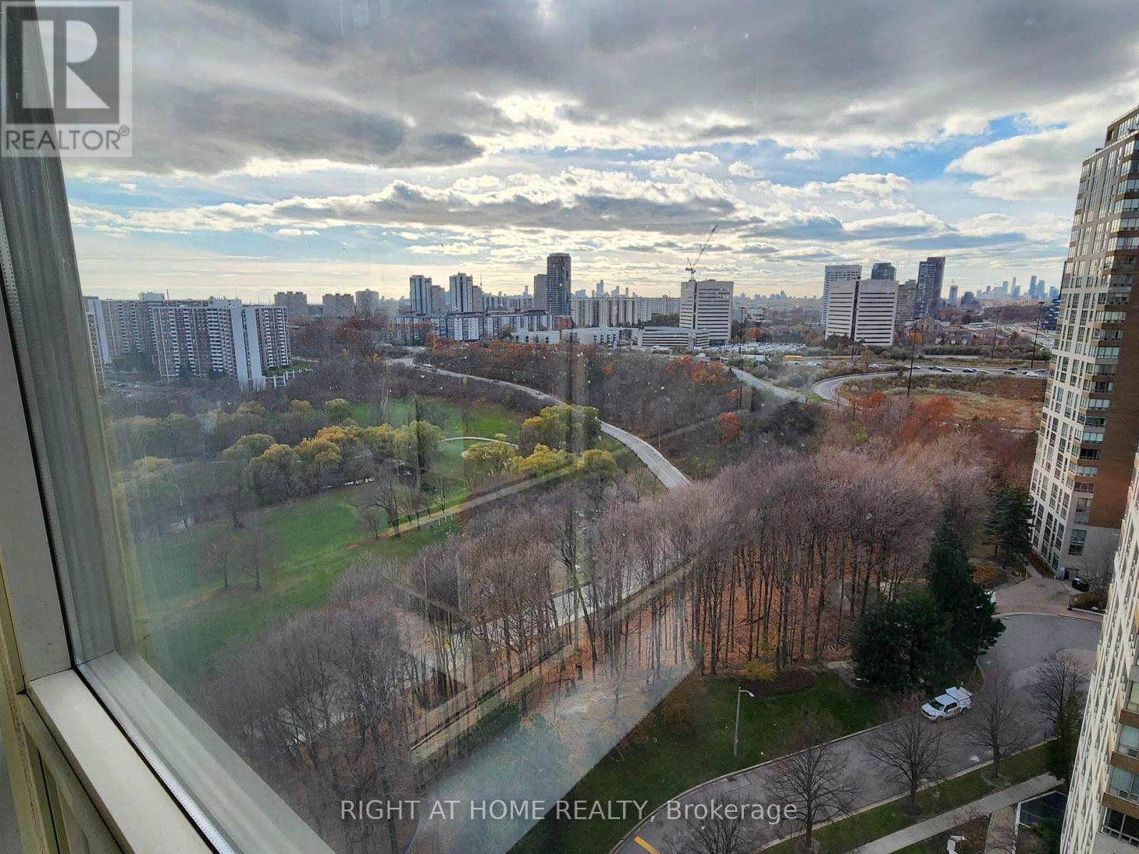 2002 - 195 Wynford Drive, Toronto, Ontario  M3C 3P3 - Photo 20 - C12559090