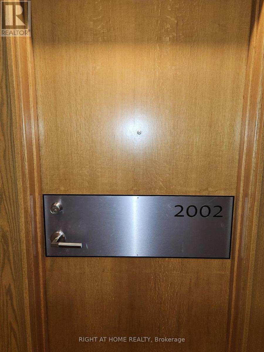 2002 - 195 Wynford Drive, Toronto, Ontario  M3C 3P3 - Photo 4 - C12559090