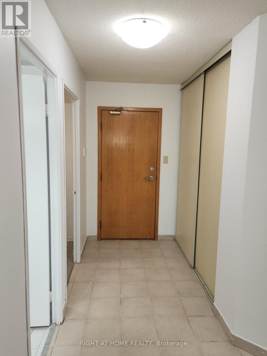 2002 - 195 Wynford Drive, Toronto, Ontario  M3C 3P3 - Photo 5 - C12559090