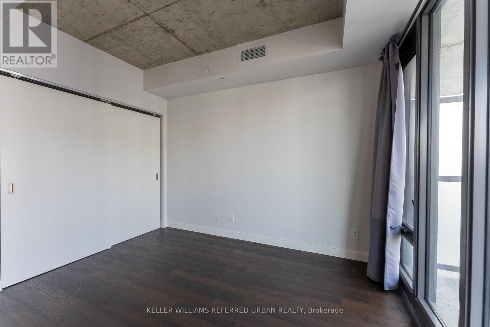 1515 - 111 Bathurst Street, Toronto, Ontario  M5V 0M9 - Photo 6 - C12559106