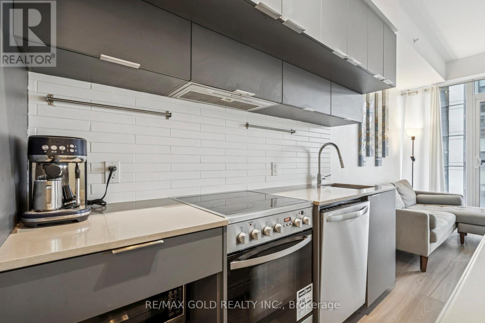 2501 - 181 Dundas Street E, Toronto, Ontario  M5A 0N5 - Photo 13 - C12559124