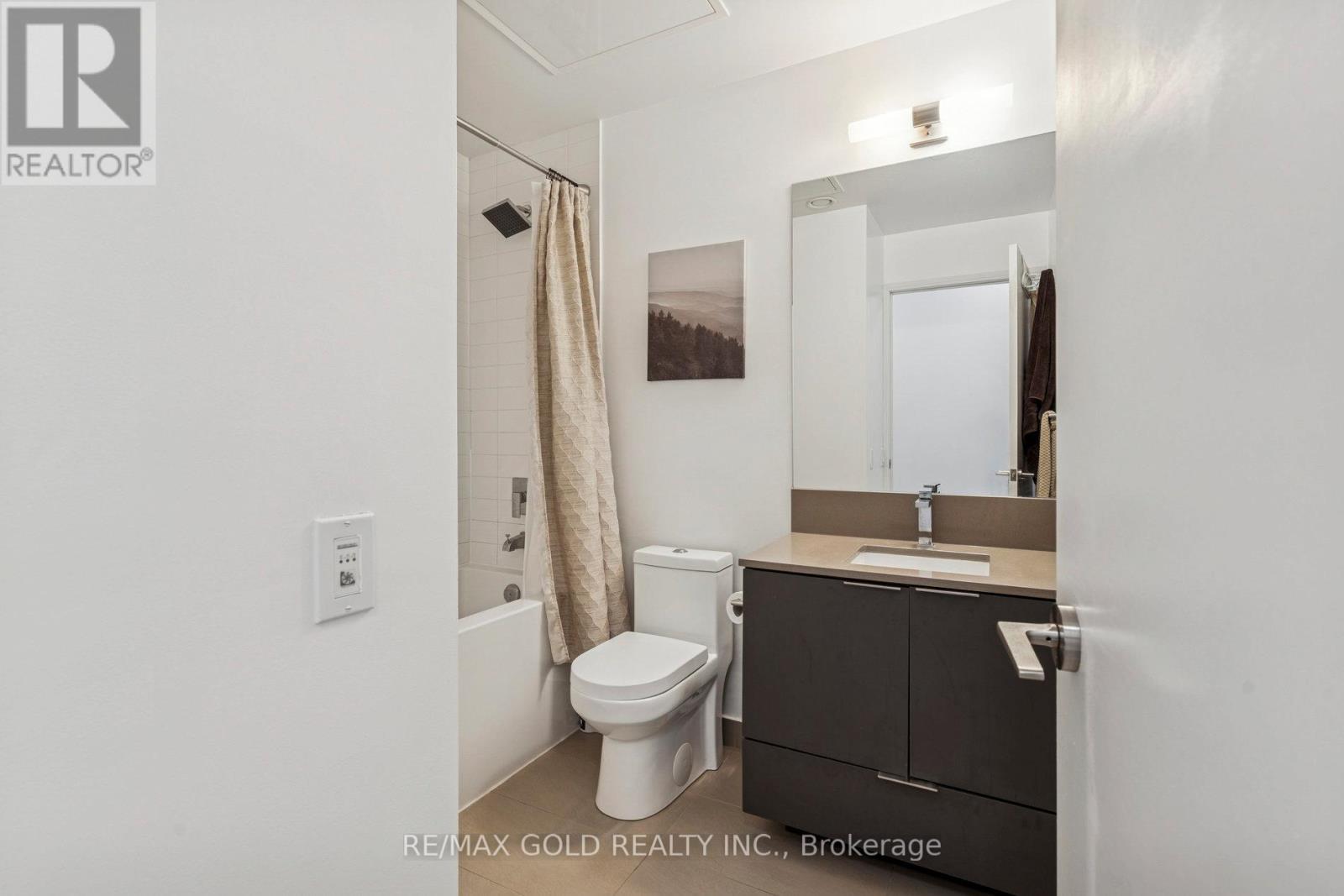 2501 - 181 Dundas Street E, Toronto, Ontario  M5A 0N5 - Photo 21 - C12559124