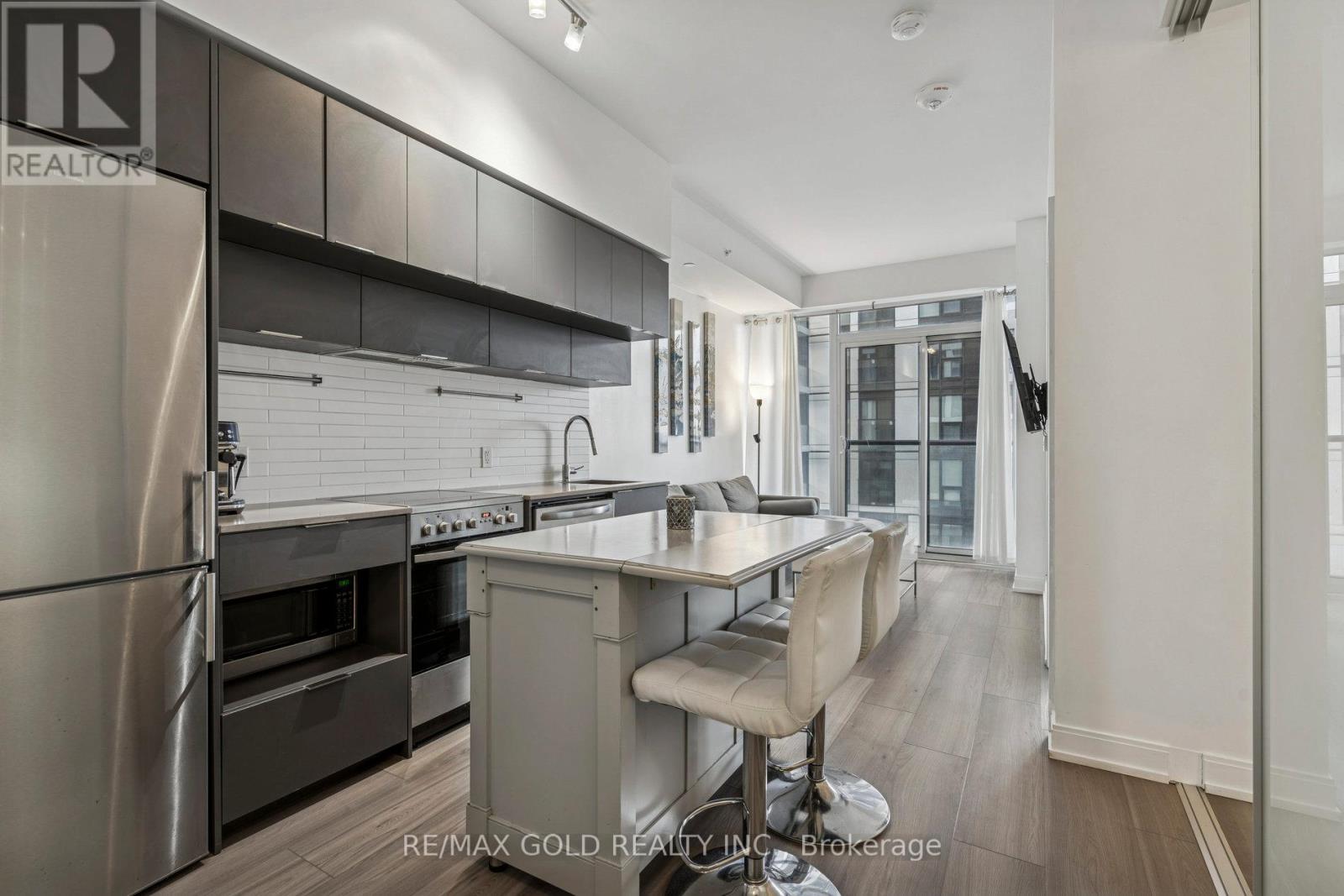 2501 - 181 Dundas Street E, Toronto, Ontario  M5A 0N5 - Photo 3 - C12559124