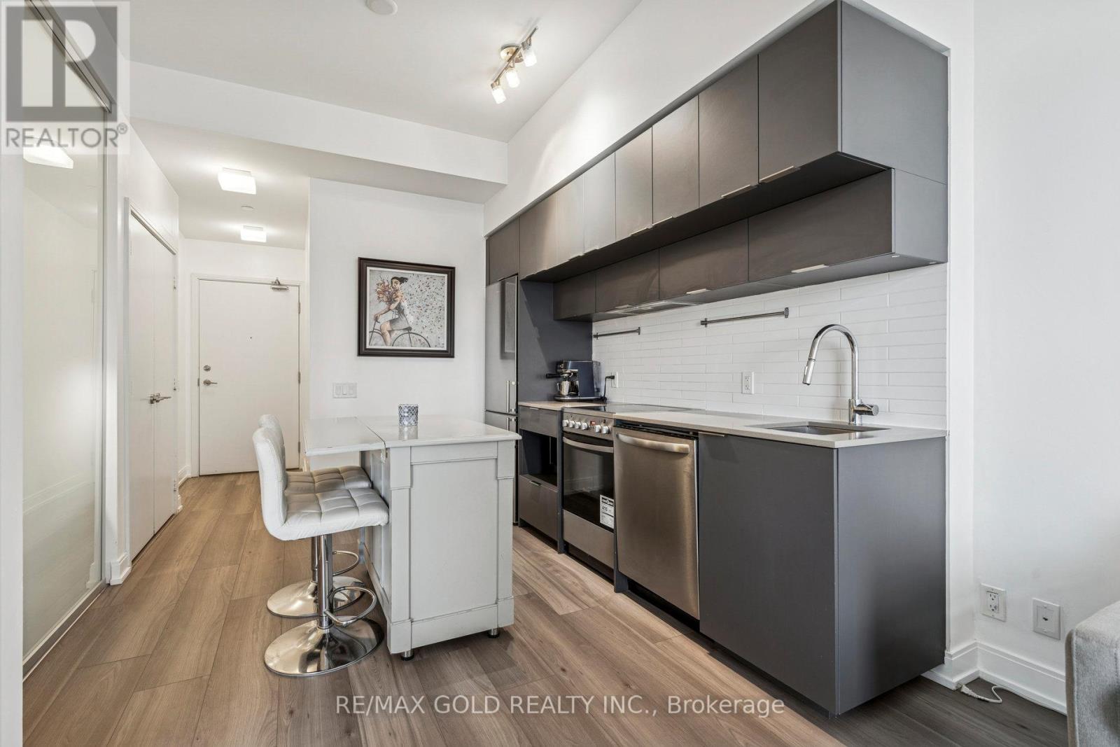 2501 - 181 Dundas Street E, Toronto, Ontario  M5A 0N5 - Photo 8 - C12559124