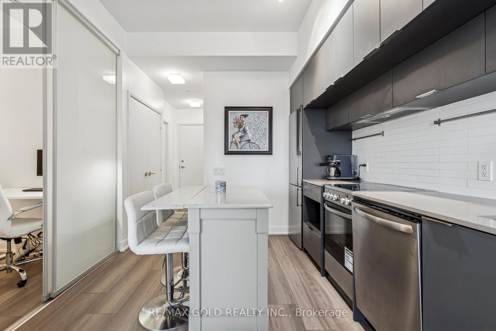 2501 - 181 Dundas Street E, Toronto, Ontario  M5A 0N5 - Photo 9 - C12559124