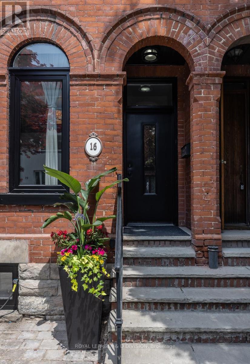 16 Boswell Avenue, Toronto, Ontario  M5R 1M4 - Photo 32 - C12559154