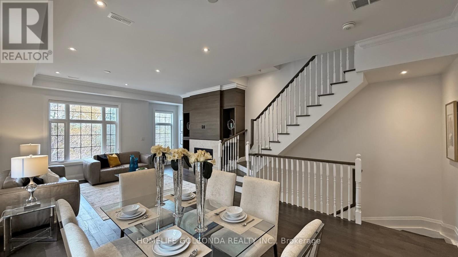 2466b Bayview Avenue, Toronto, Ontario  M2L 1A7 - Photo 12 - C12559212