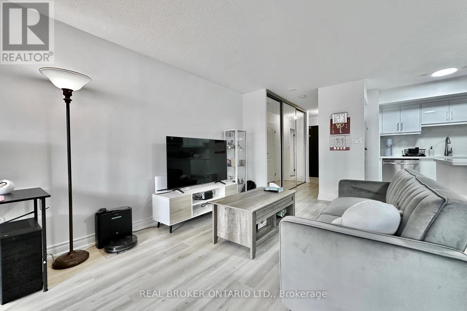 518 - 25 The Esplanade, Toronto, Ontario  M5E 1W5 - Photo 13 - C12559228