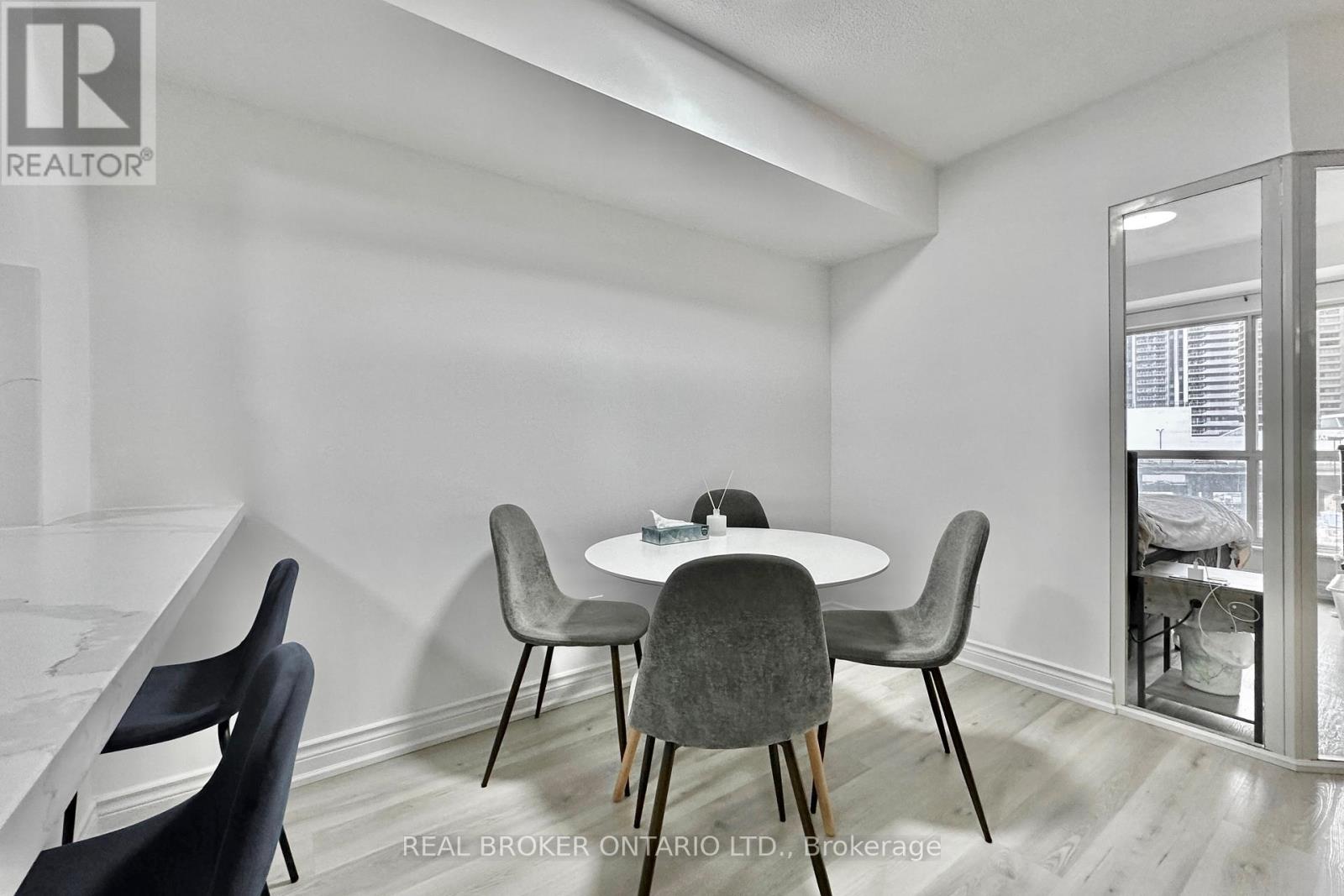 518 - 25 The Esplanade, Toronto, Ontario  M5E 1W5 - Photo 15 - C12559228