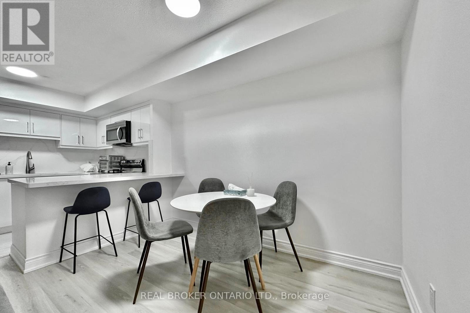 518 - 25 The Esplanade, Toronto, Ontario  M5E 1W5 - Photo 16 - C12559228